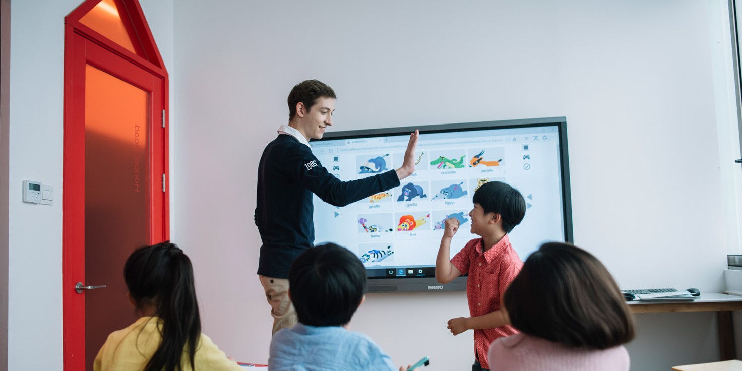 TEACHING ENGLISH IN CHINA REQUIREMENTS